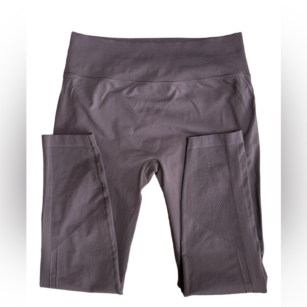 Lululemon pants